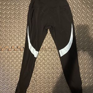 BuffBunny Lynx Leggings